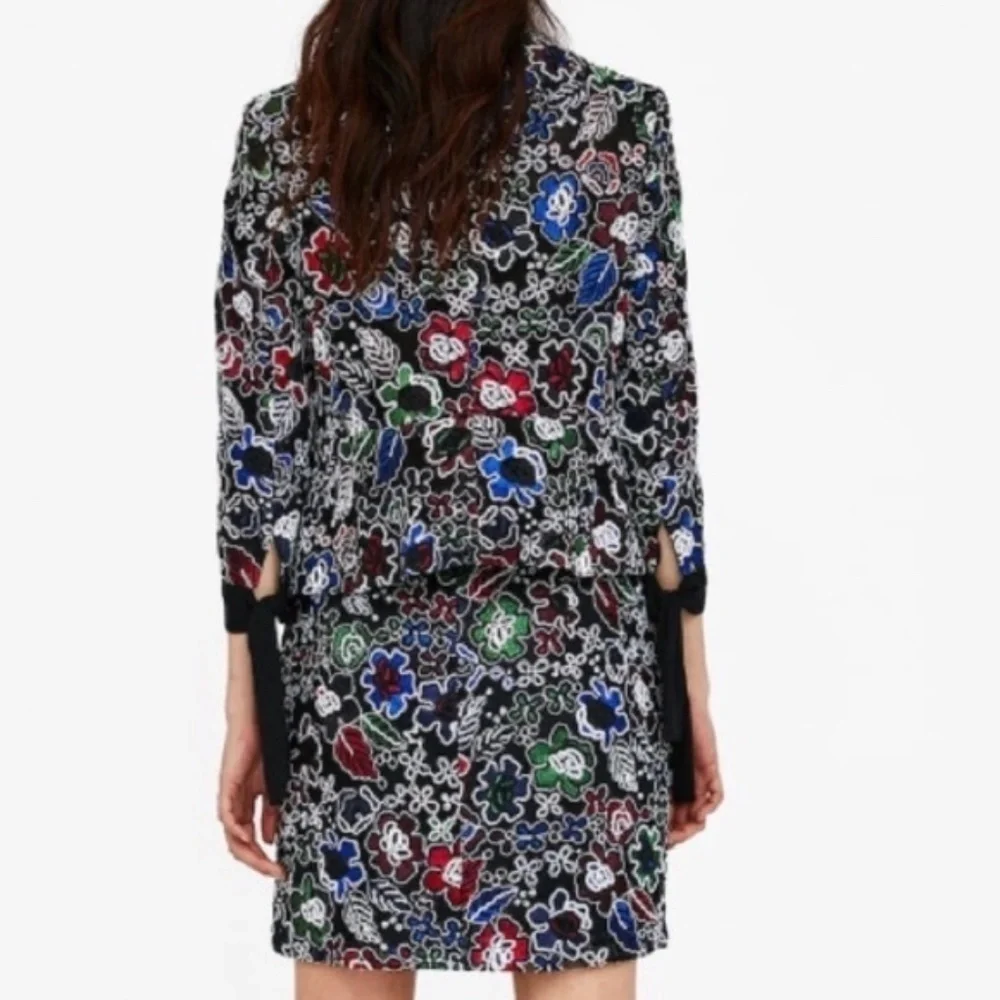Zara Embroidered Floral Appliqué Blazer Black Jacket SZ L